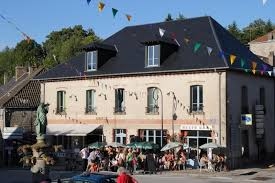 Royère-de-Vassivière (23): beschuldigingen van “ratonnade” na het dorpsfeest – het feestcomité ontkent het, de uiterst linkse kant beschuldigt