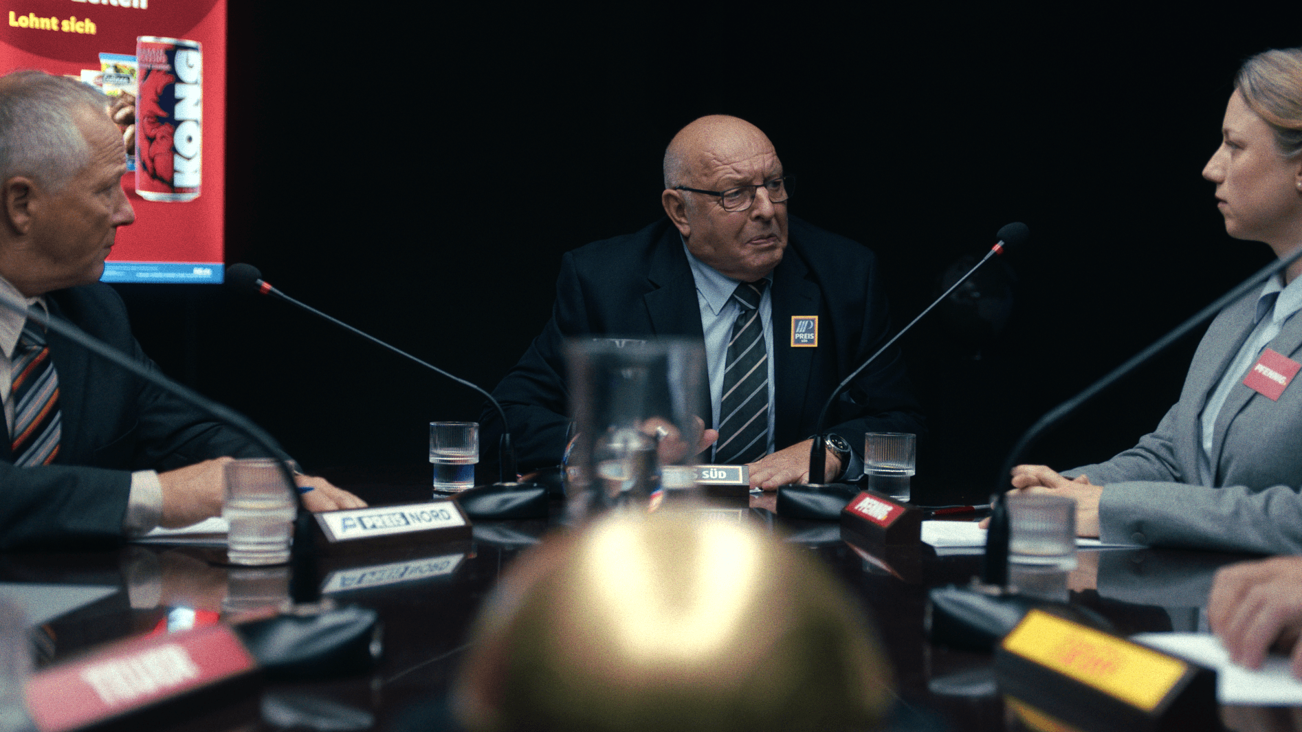 Guerra dei prezzi nel commercio alimentare: Lidl prende in giro i suoi concorrenti con questo spot impertinente