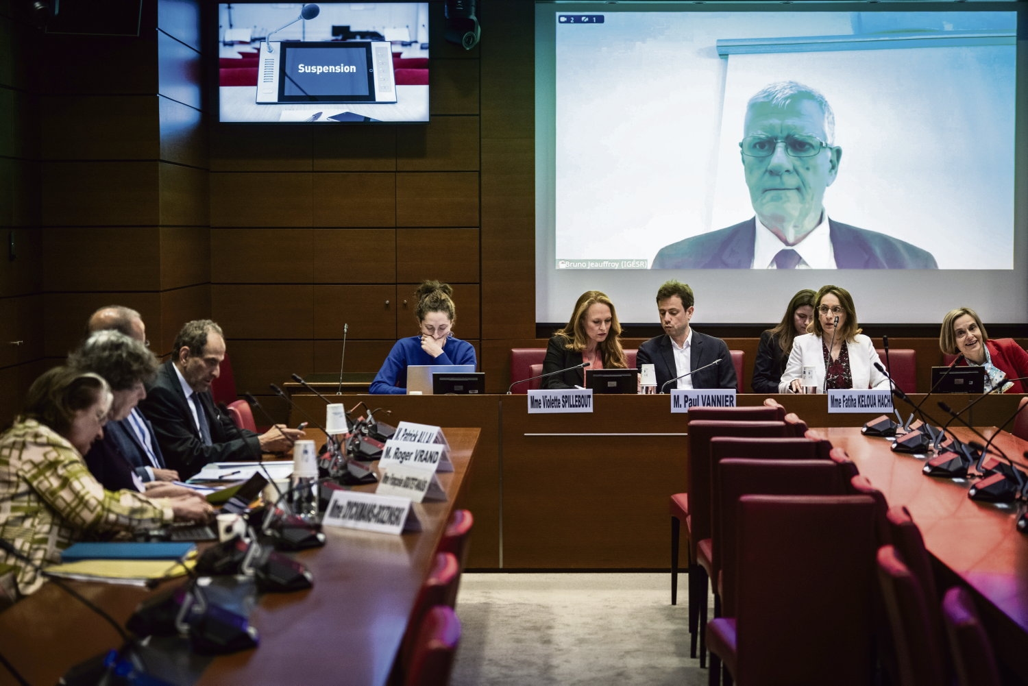 Parlamento soruşturma komisyonlarının kötü yargılanması