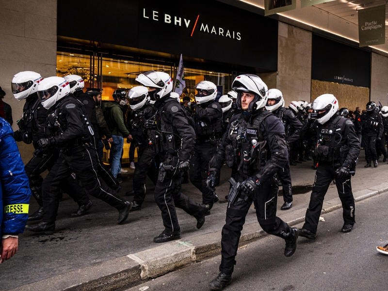 Violences sur un observateur de la LDH : le policier de la Brav-M condamné à un stage de citoyenneté
