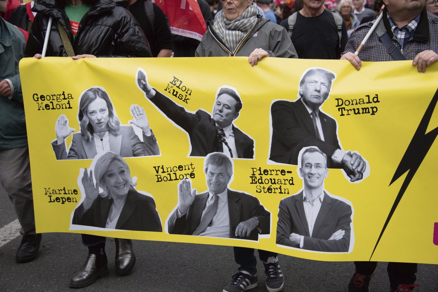 "Özgürlük zirvesinde" Pierre-Édouard Stérin ve Vincent Bolloré geleneksel liberal sağ için düşmanca bir devralma girişimi başlattı