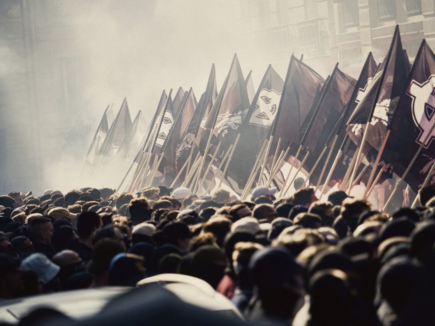 Terrorismo de extrema derecha: esta amenaza que preocupa a la inteligencia
