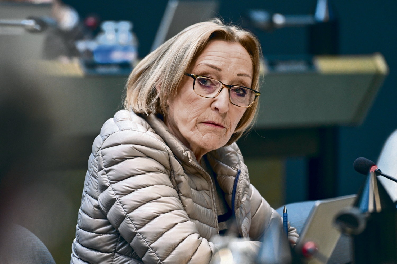"Ellos engañan y nosotros pagamos": cuando la diputada de Allier, Annie Corne, se atreve a todo y contrata a una empresa privada para espiar a los destinatarios de RSA.