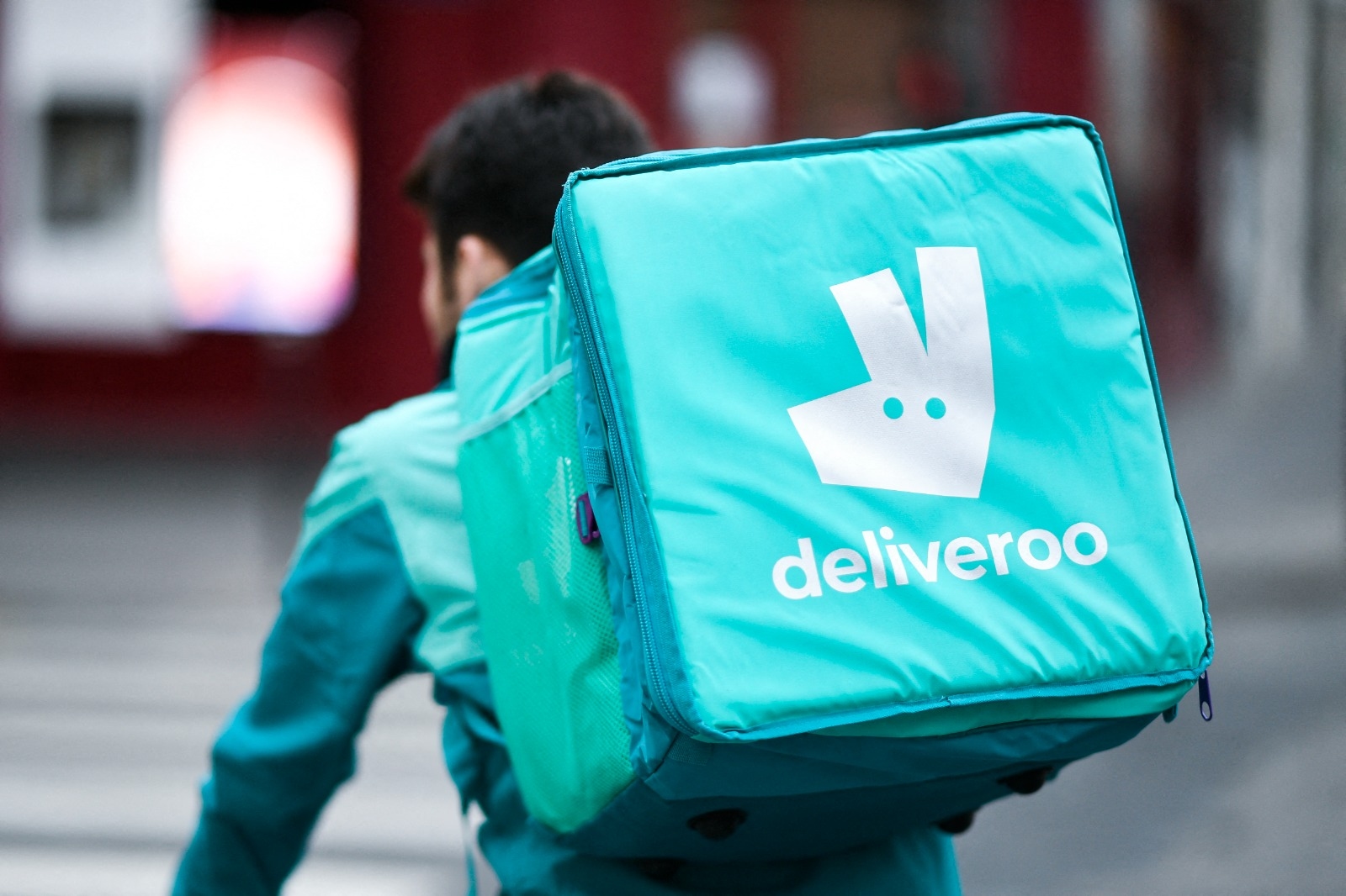 "We haven't had a single decision that doesn't recognize undeclared work": Deliveroo again condemned for exploiting its delivery drivers