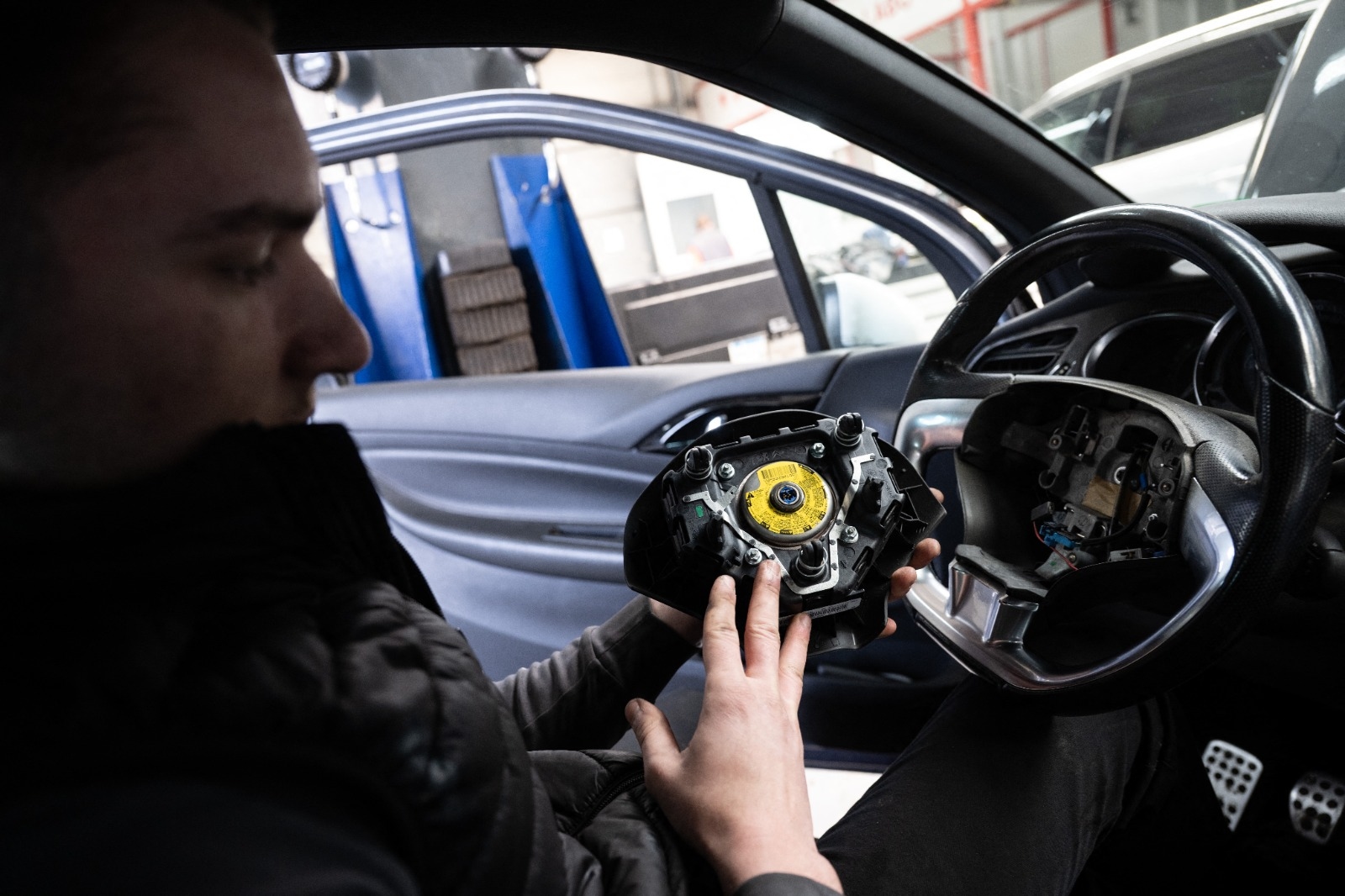 Takata Airbag Scandals: UFC-Que Choisir Launches Class Action Against Stellantis