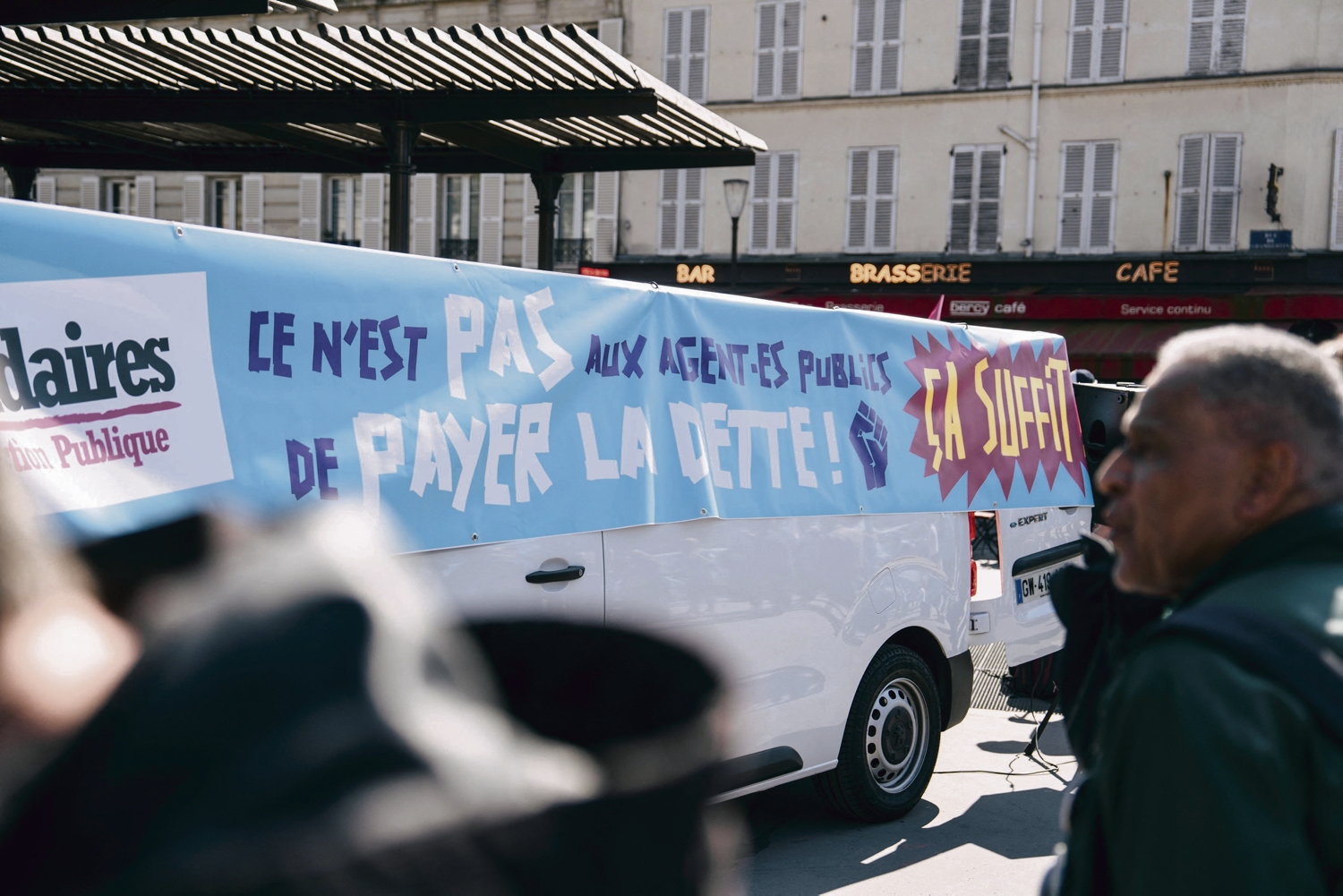 2026 Budget: The Left and the Unions Sound the Revolt Against François Bayrou's Brutal Austerity