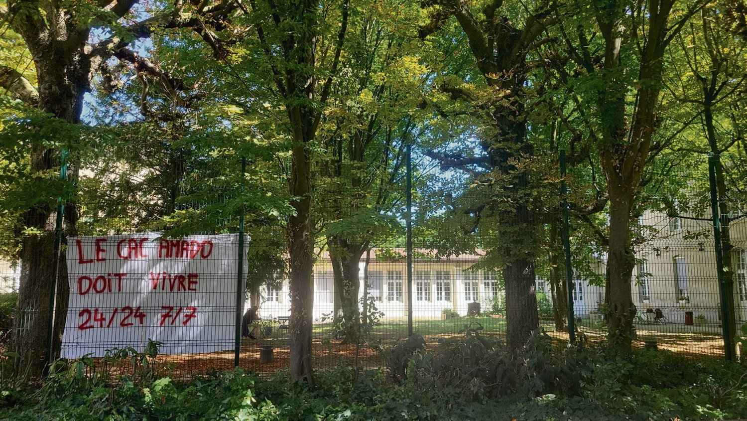"Depresyon Cuma gecesi bitmiyor": Paris'te yakında kapatılacak olan psikiyatri merkezlerinden biri