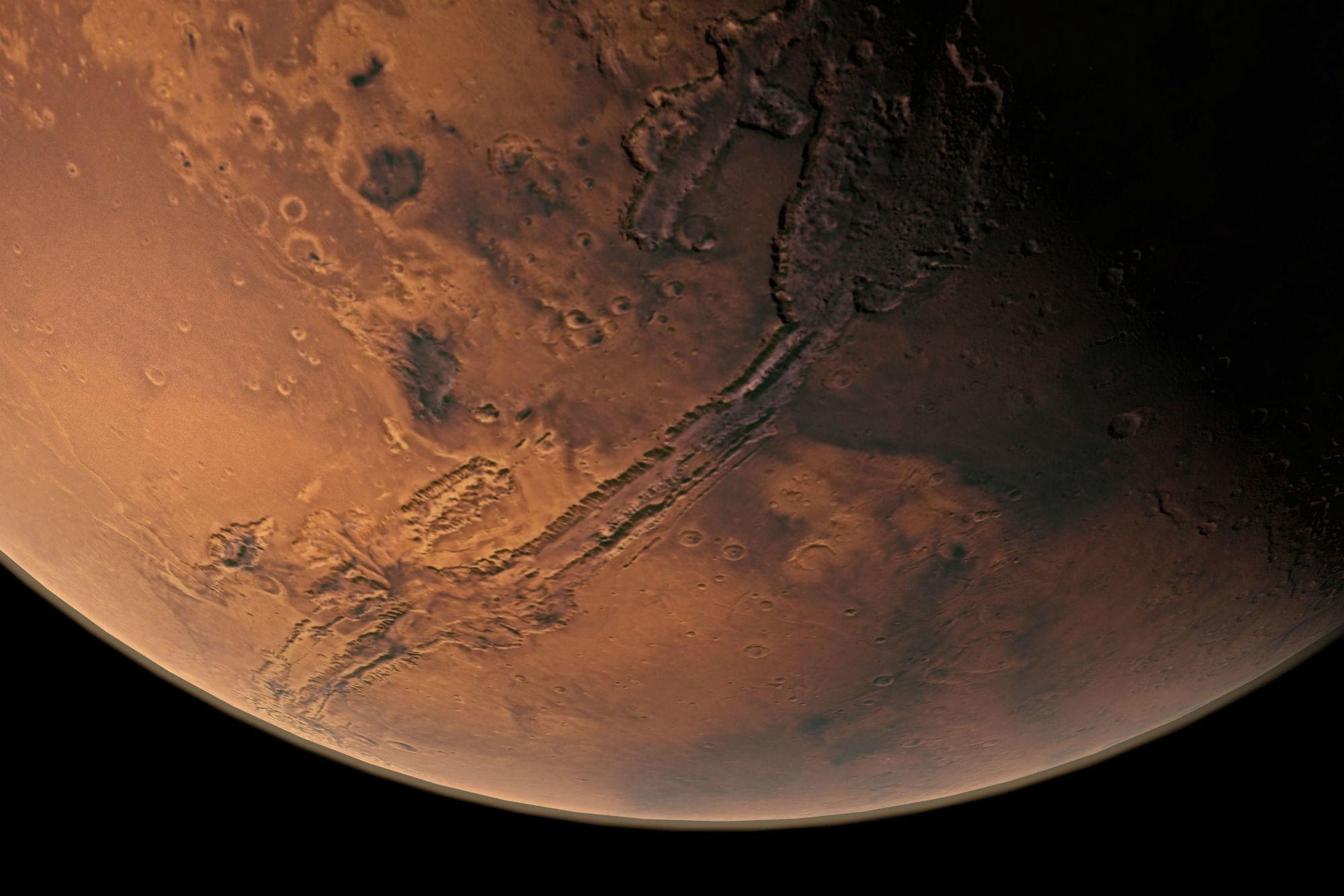 Weltraum: Die Streifen an den Hängen des Mars sind das Ergebnis von Wind und nicht von Wasser