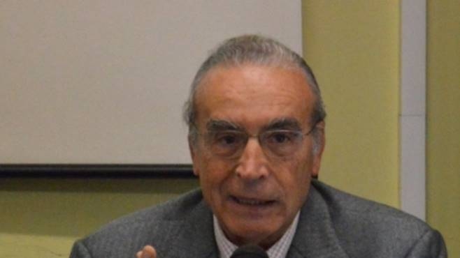 Adeus a Ermanno Corsi, voz autorizada do Prêmio Capri-S.Michele e guardião da alma cultural da ilha