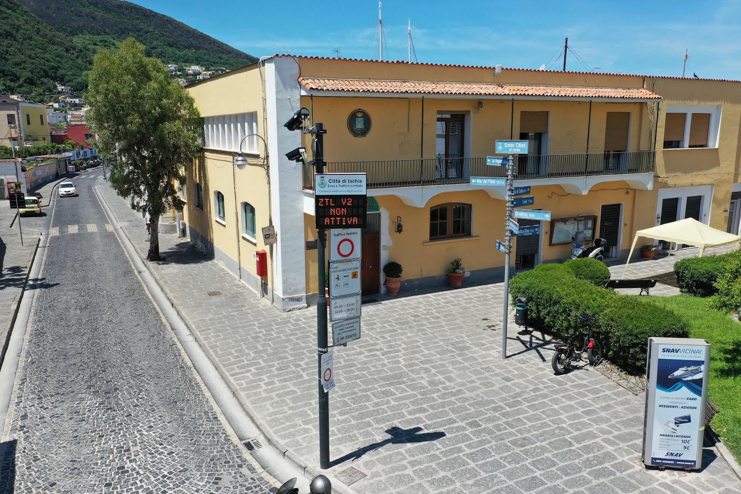 Ischia and Casamicciola: The silent dissent that challenges the mayors | #4WD