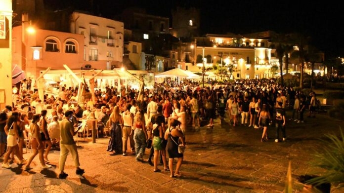 Stani Verde firma l’ordinanza in deroga “Giovedì Foriani”, musica fino alle 2.00