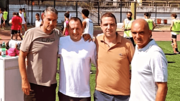 Ischia Calcio, Carlino bezoekt het team