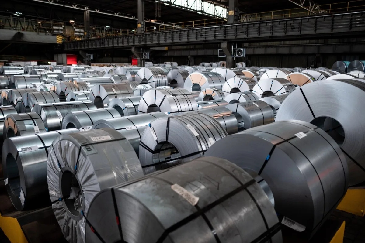 BETWEEN WARS AND DUTIES/ Fortis: Italy has an escape route to avoid modest growth