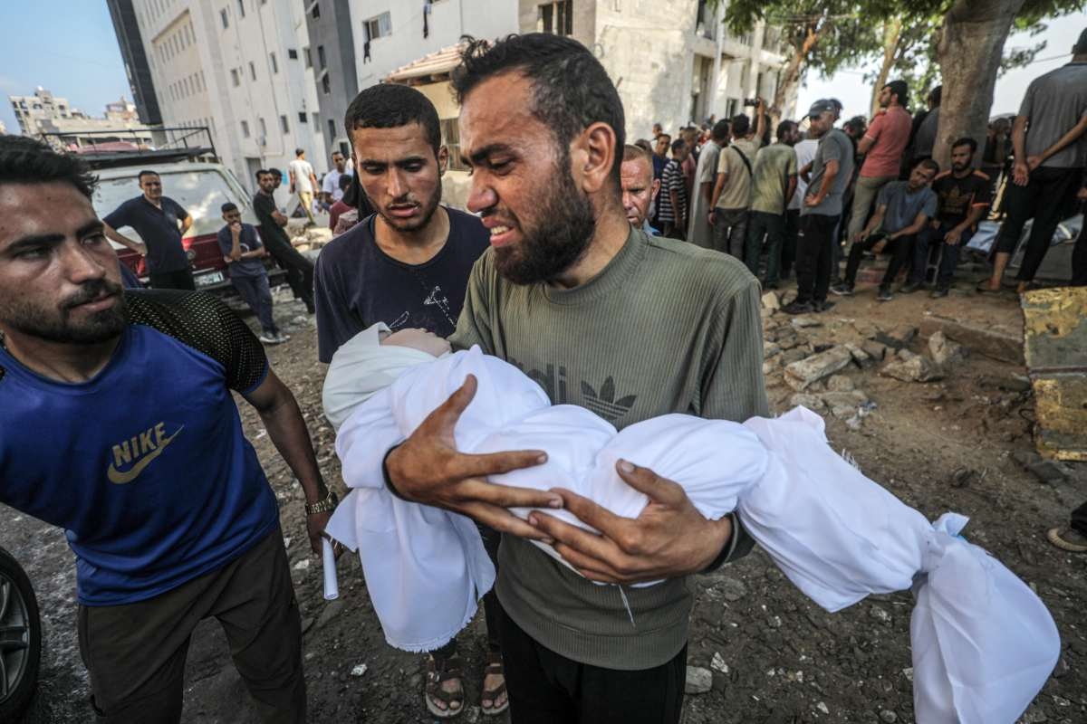 IMMAGINI DA GAZA/ “Quei bimbi consumati dalla fame sono una sfida alla nostra ragione”
