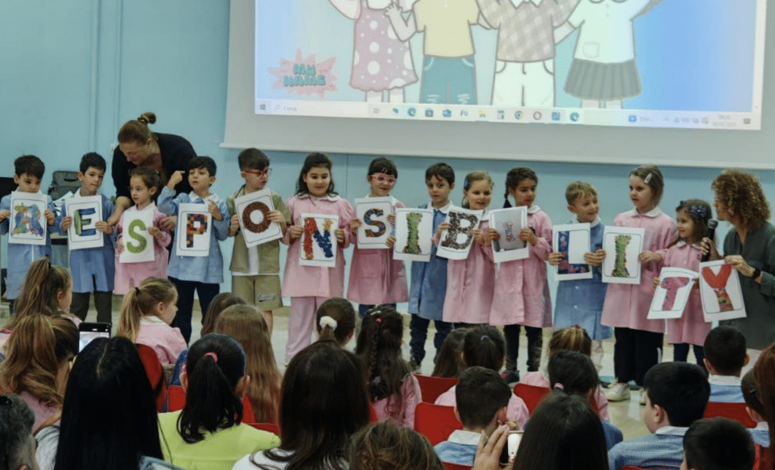 Vinte anos de eTwinning, a escola “Catalano-Moscati” de Foggia celebra a Europa da colaboração entre estudantes