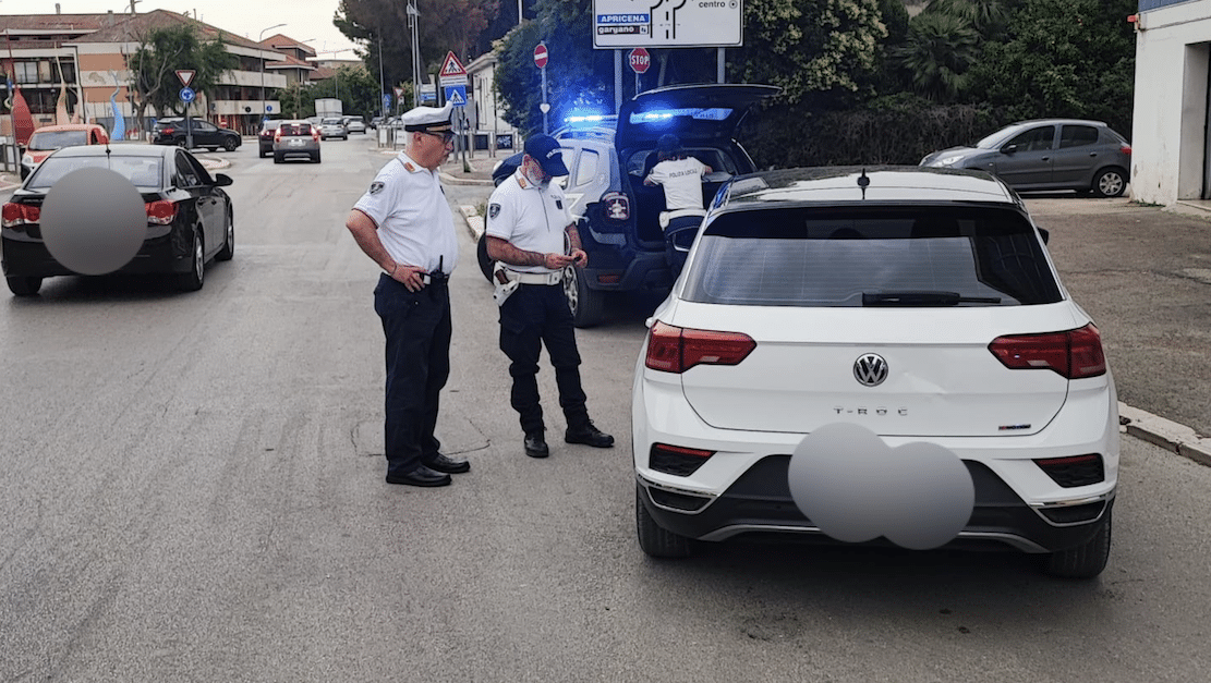 Digitale wegcontroles in San Severo: het “Targa-systeem” is in de stad geactiveerd om auto’s zonder APK en verzekering te voorkomen