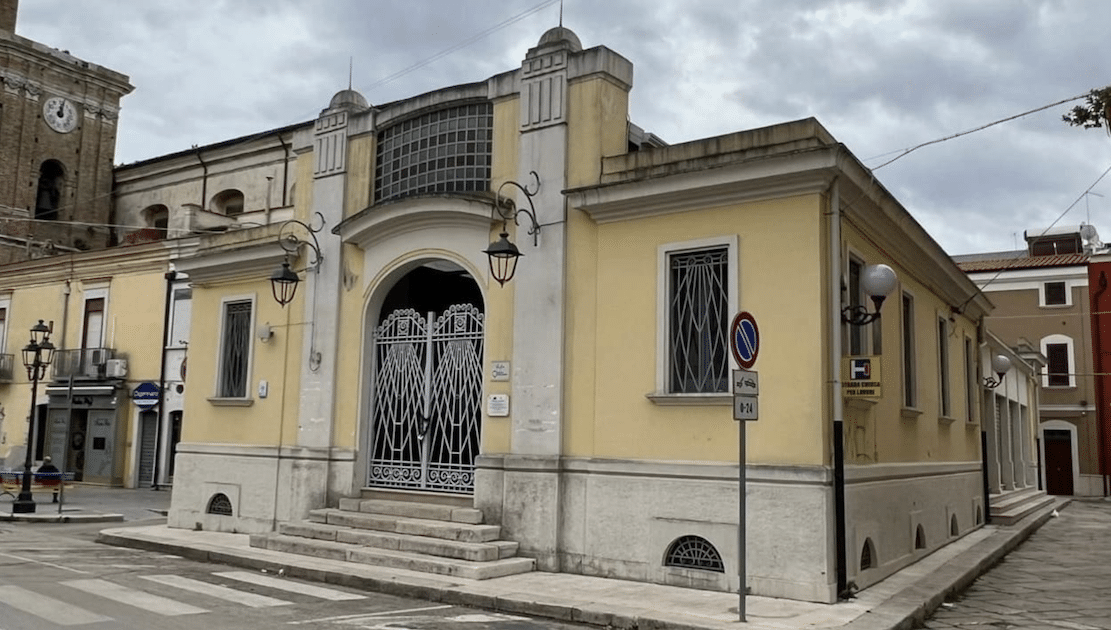 El Liberty Building en Piazza Tondi en San Severo reabre: comienzan las visitas a la exposición inmersiva “Terre Attive”