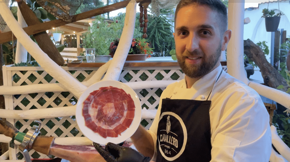 In the Tremiti Islands the Spanish art of ham conquers San Domino