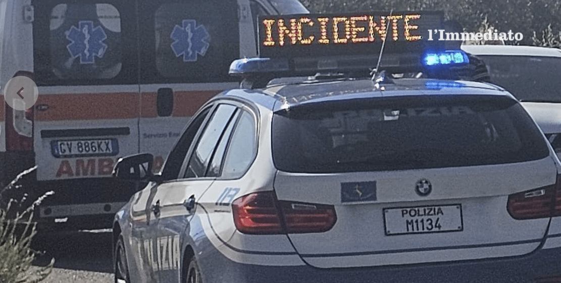 Smoke fills the roadway, causing a pileup in the Foggia area. One person is hospitalized.
