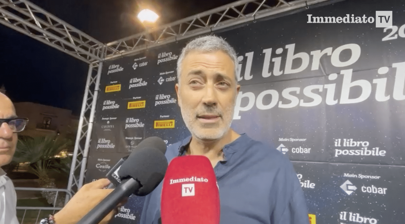 Andrea Bajani, ganador del Premio Strega, y la destrucción del tabú familiar con el aniversario en Libro Possibile