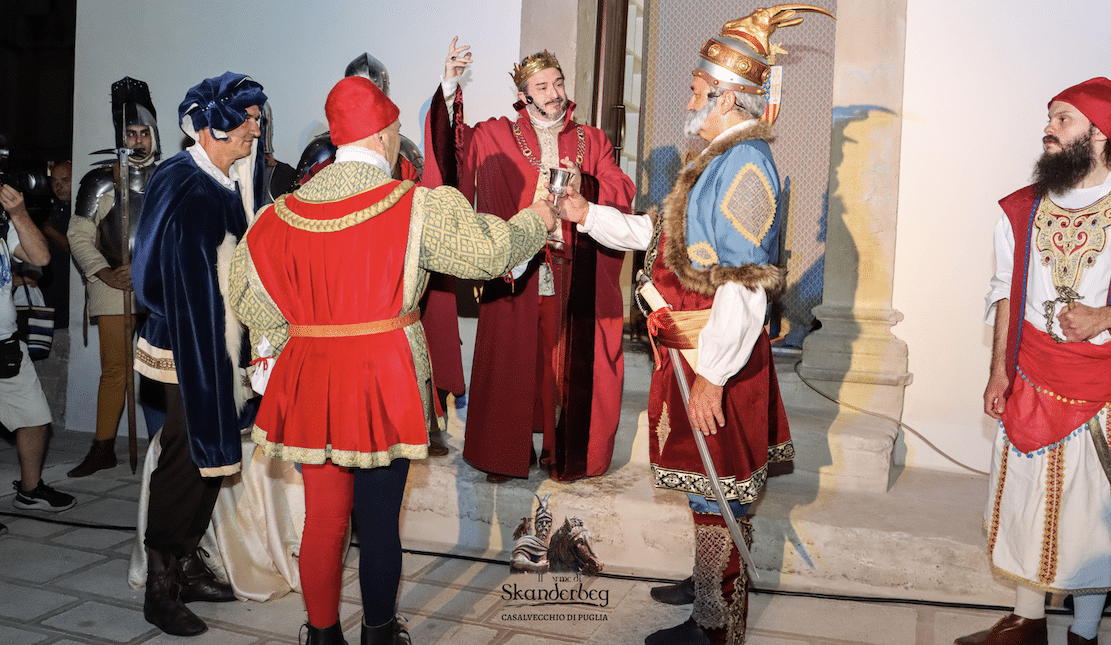 Casalvecchio di Puglia retorna ao século XV com a encenação "Nas pegadas de Skanderbeg"