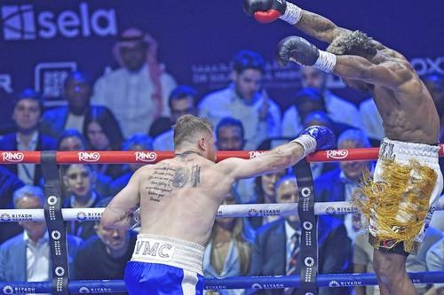 Canelo lived the Arabian Night of anti-boxing