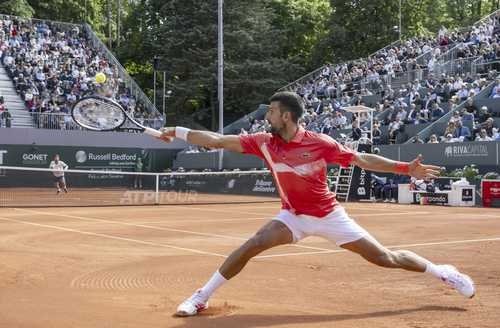 Novak Djokovic, nog één overwinning verwijderd van zijn 100e titel