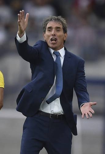 Pachuca confirma saída de Almada