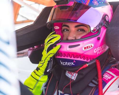 Regina Sirvent, primera mexicana en debutar en  el ARCA Menards Series