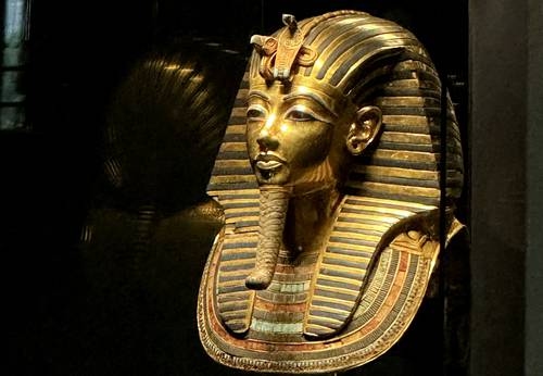 Tutankhamun's gold mask to be moved to the Grand Egyptian Museum