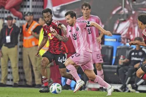 Affronter Messi est plus motivant que la MLS, affirme Piojo Alvarado.