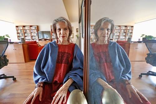 Verónica Ortiz Lawrenz halla en la palabra una vía para reconstruirse
