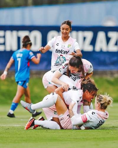 León verslaat Cruz Azul met 2-1