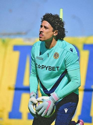 Ochoa encaisse cinq buts à Chypre