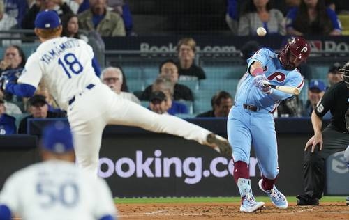 I Phillies battono i Dodgers 8-2, evitando lo sweep