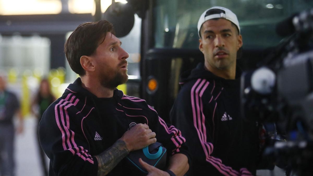 MLS fines Messi for grabbing rival coach by the neck