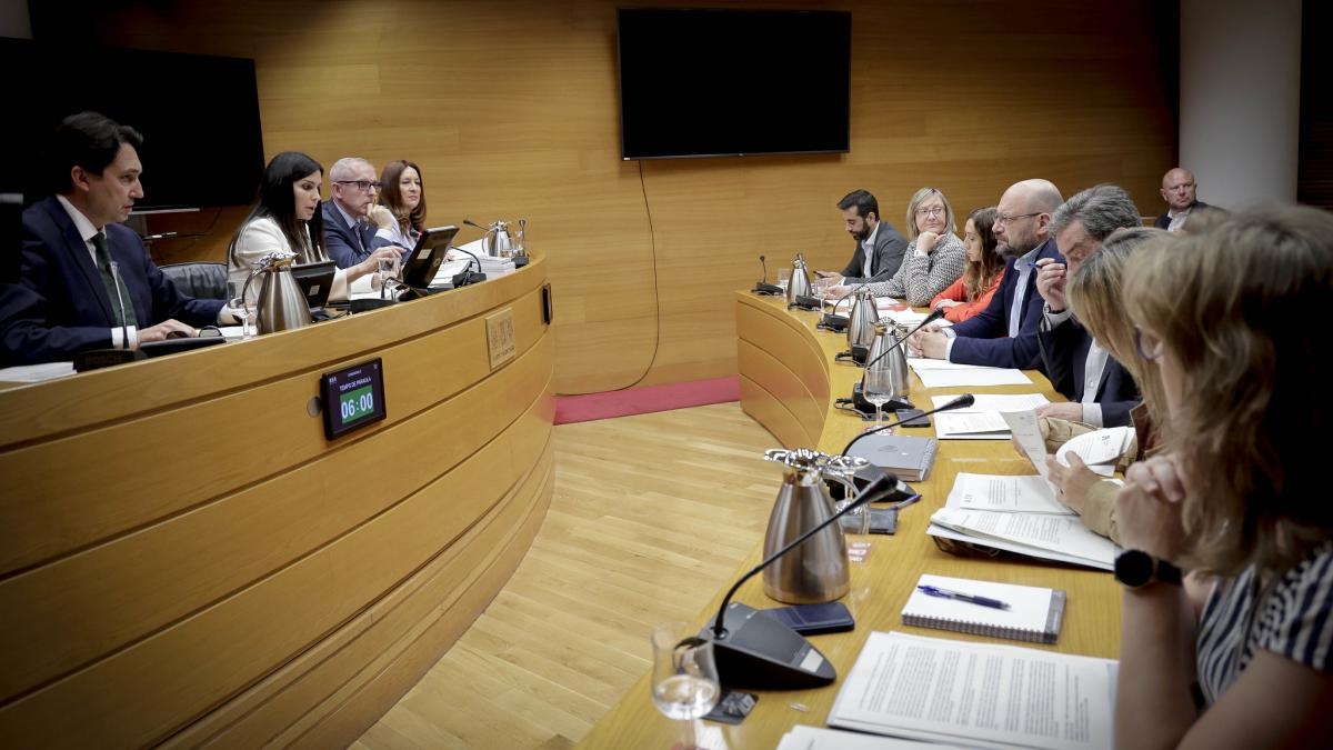 Die Dana-Kommission des valencianischen Parlaments weicht von der Meinung des Catarroja-Richters ab.