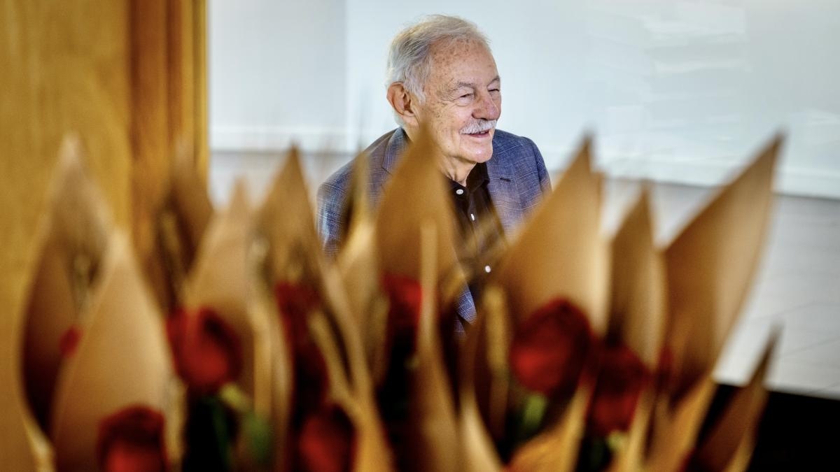 Eduardo Mendoza: hora certa, lugar certo
