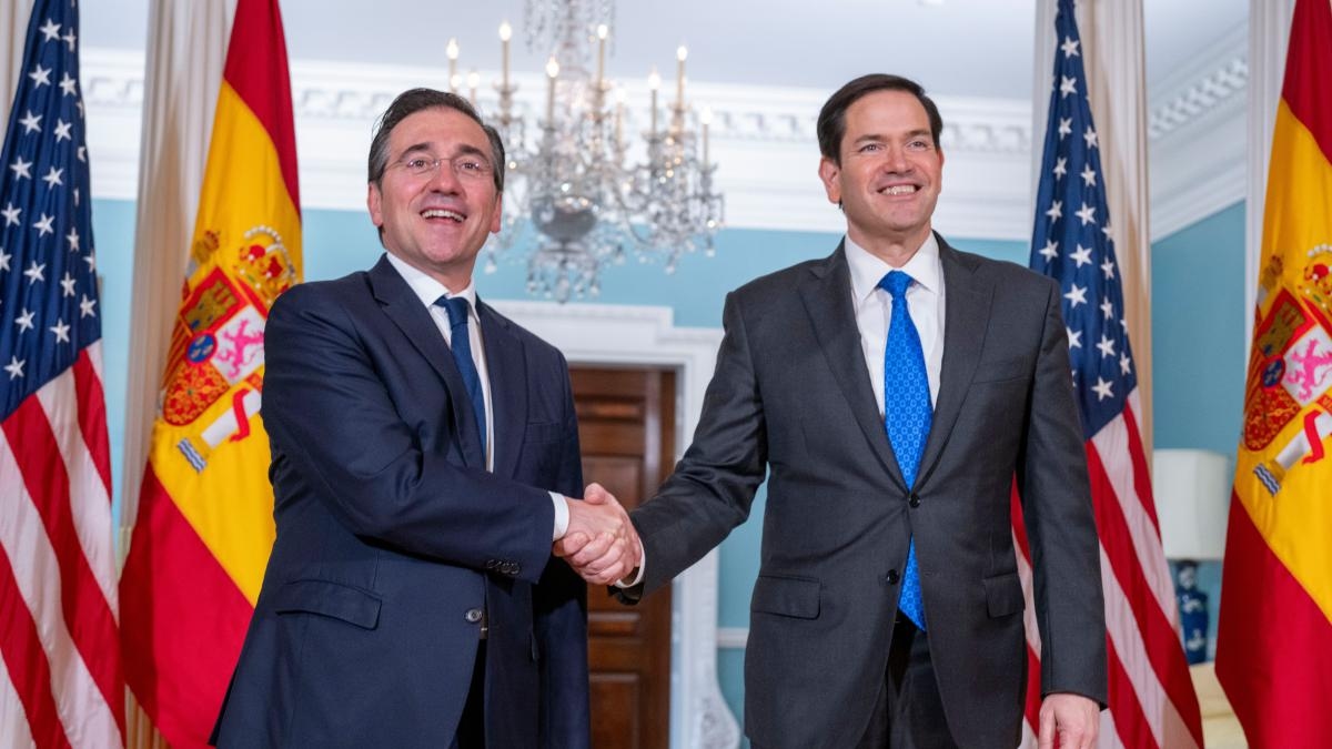 Albares se reúne com Rubio “em tom bom e cordial”, embora discordem sobre gastos com defesa