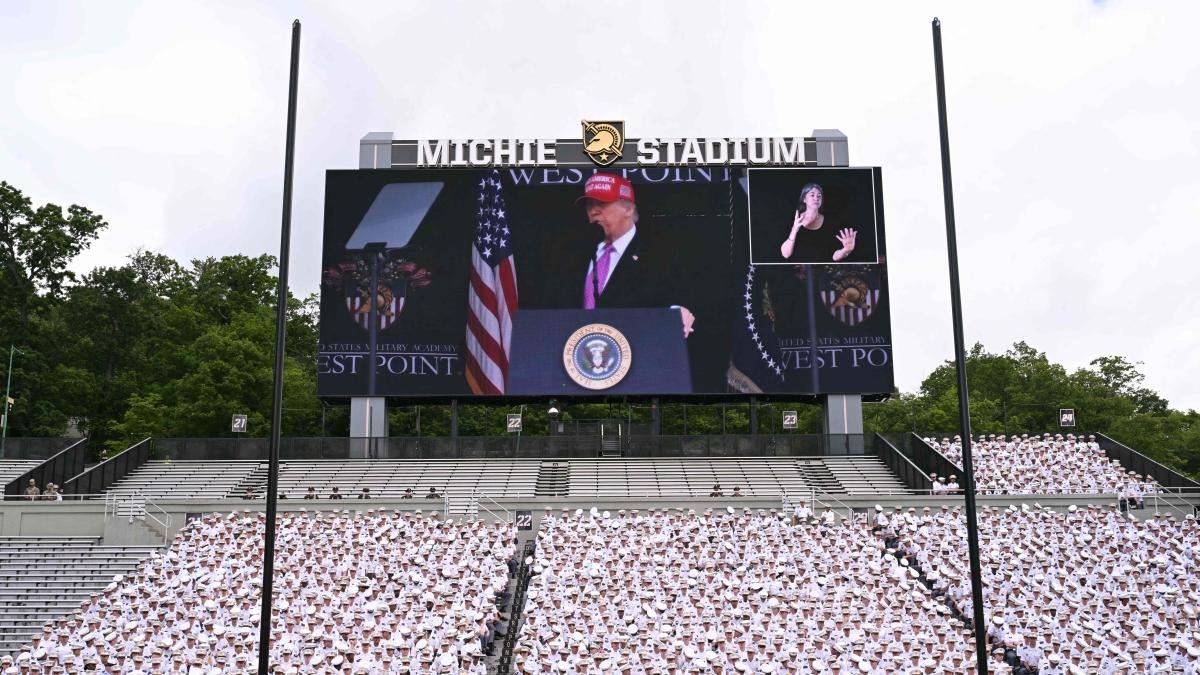 Il 73% degli spagnoli considera Trump una minaccia per la democrazia.