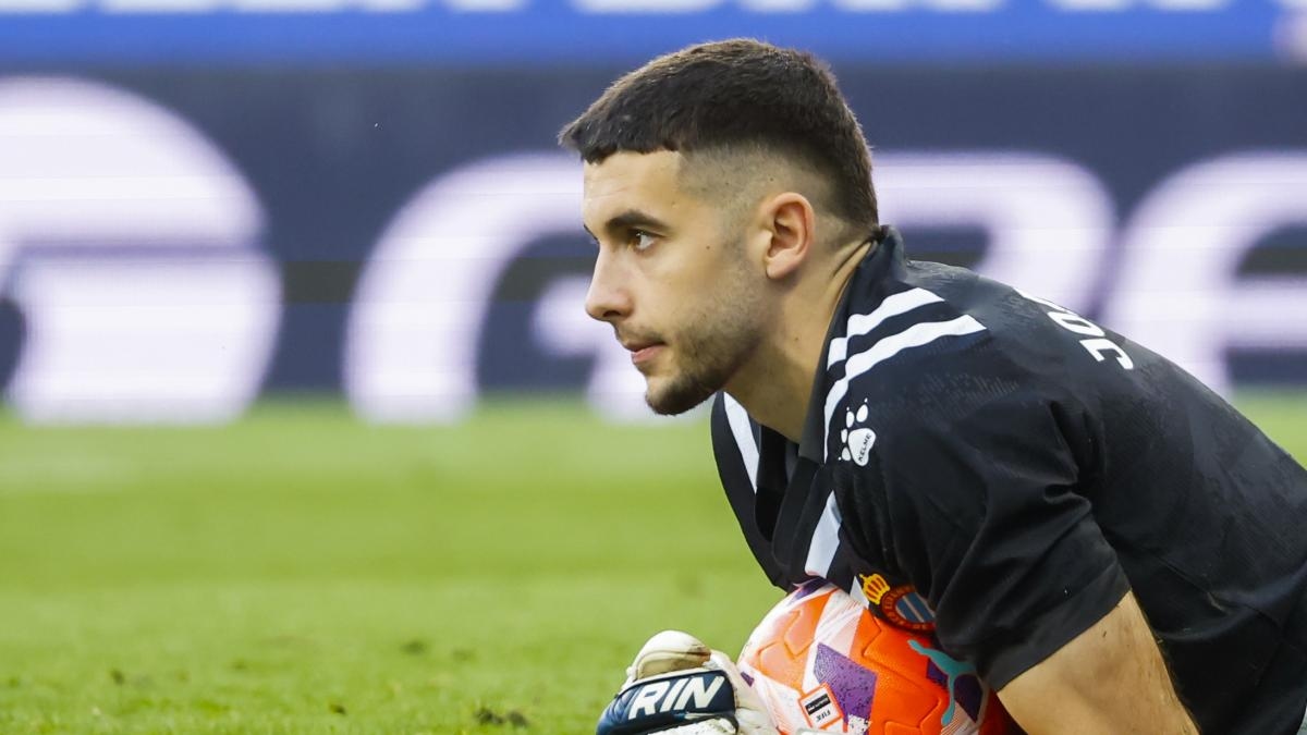 Joan Garcia, gerekli bir imza