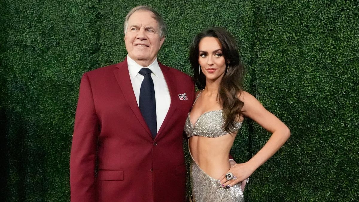 Bill Belichick en Jordon Hudson: de chagrijn en de cheerleader