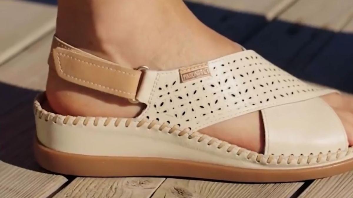 Estas sandalias son las preferidas de las mujeres +40 porque son cómodas y estilosas