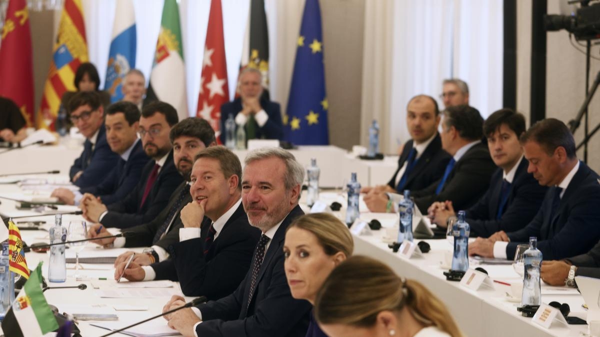 Ayuso rzuca cień na plan PP domagający się wcześniejszych wyborów