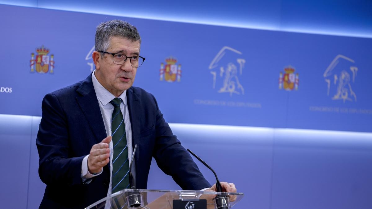 Asociaciones de magistrados y fiscales protestan hoy con un paro de diez minutos ante los tribunales