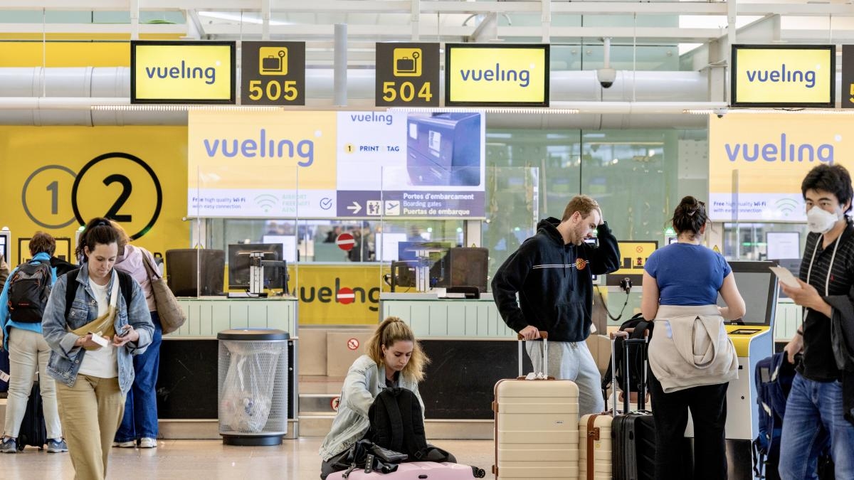 Aena consultará con las aerolíneas las tarifas que financiarán la ampliación de El Prat a partir del verano