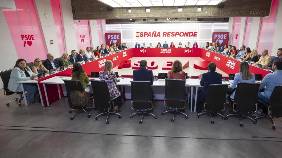 Het bestuur van de PSOE is unaniem in zijn besluit om geen vervroegde verkiezingen te houden.