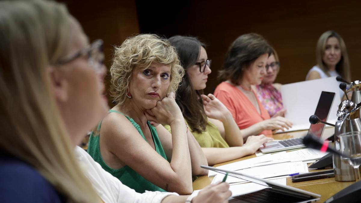 PP e Vox respingono le misure antiprostituzione del PSPV in un duro dibattito sul caso Ábalos.