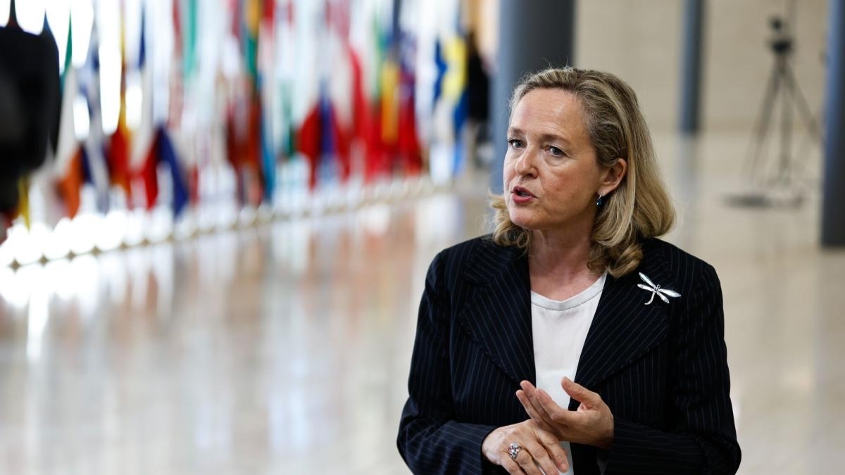 The EIB advances a "significant" financing agreement with Indra for defense