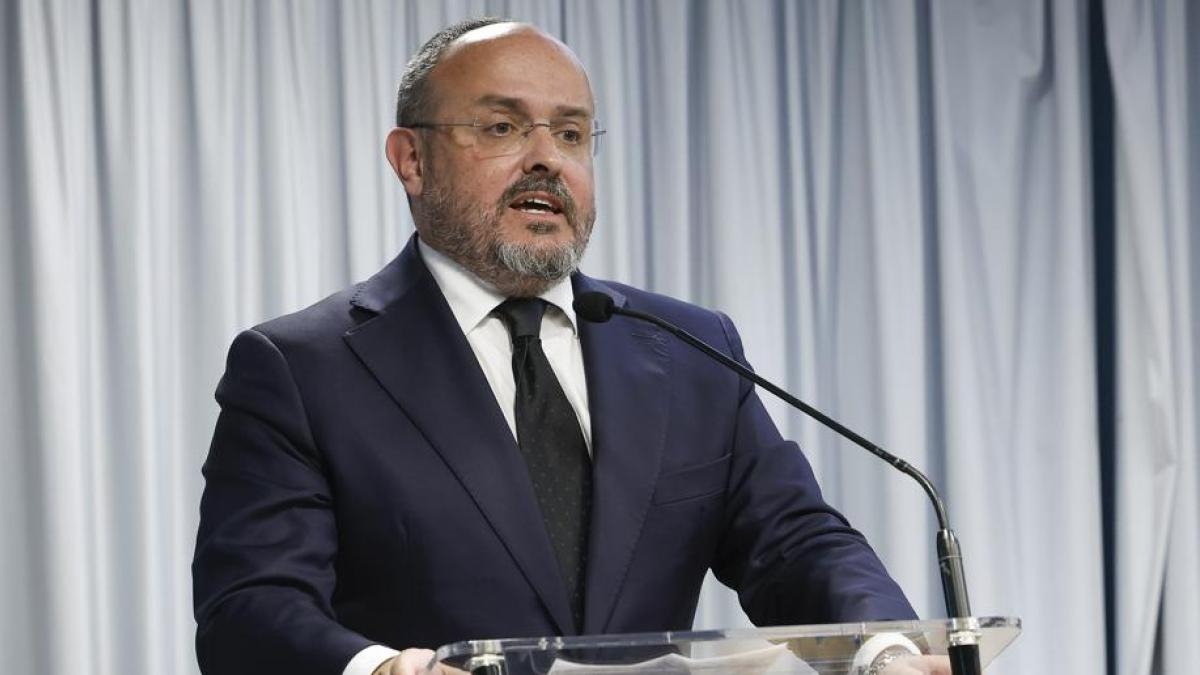 Alejandro Fernández, İspanyol merkez sağında öncü bir ses olmayı hedefliyor